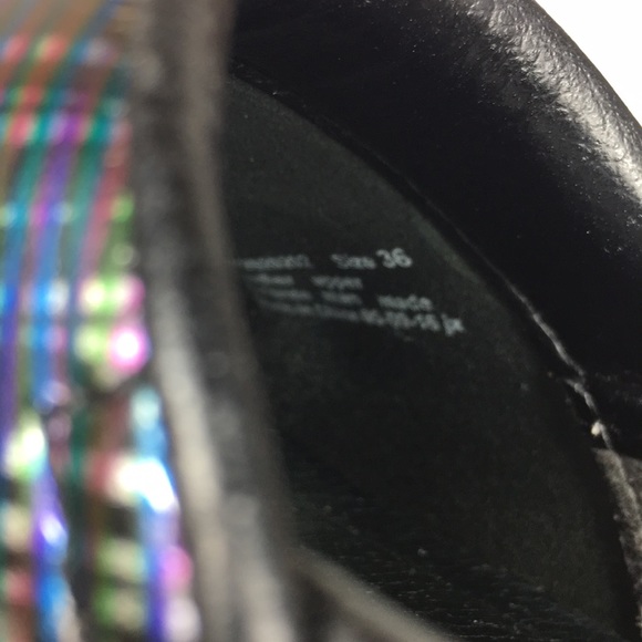 Dansko XP Black Patterned Clogs Size 36 / 5.5 or 6 - Picture 5 of 8